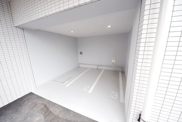 ライジングプレイス綾瀬三番館の物件内観写真